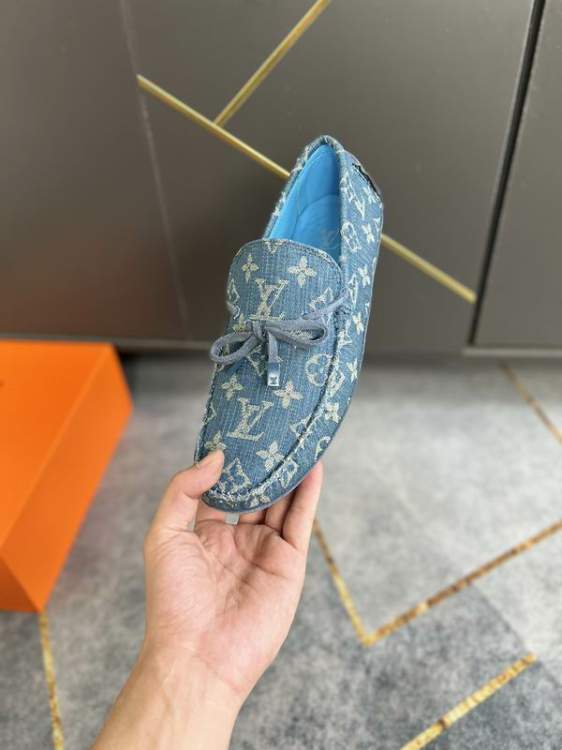 Picture of Louis Vuitton Shoes _SKULVsz38-45mnf010111880